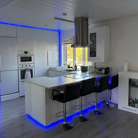 Spacious & Cozy With Open Kitchen Lounge Villa Søborg