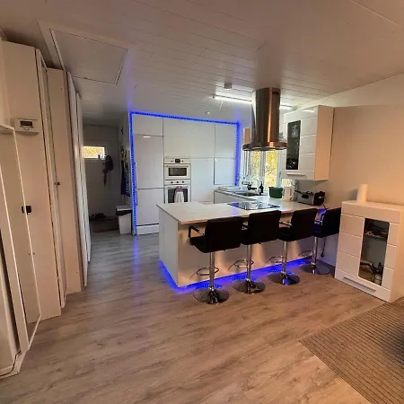 Spacious & Cozy With Open Kitchen Lounge *